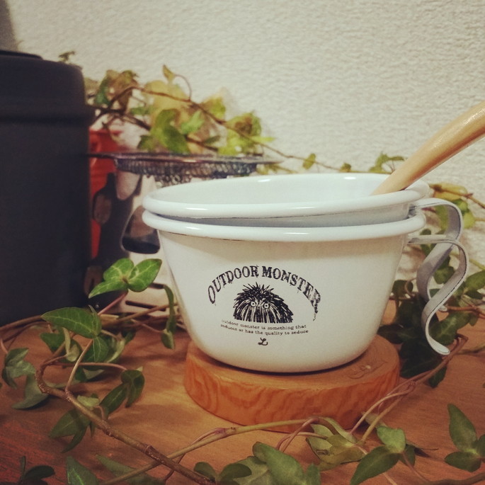 カップ アウトドアモンスター OUTDOOR MONSTER シェラカップ風 ホーローマグ マグカップ コップ 食器 