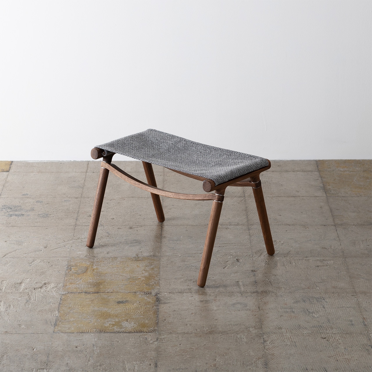 スツール IKIKI サイドスツール オーク ファブリック テクスベージ / テクスグレー Side Stool Oak Tex