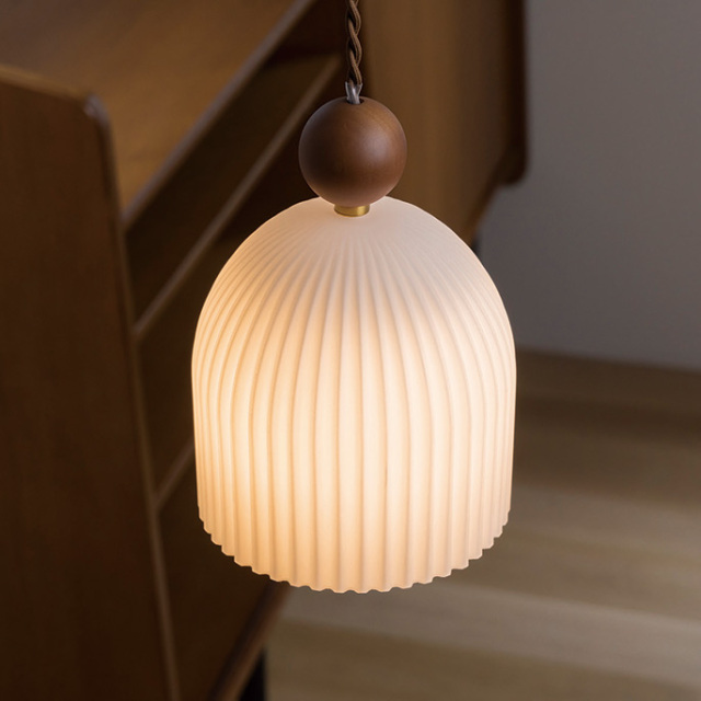 中古 ライト付き ペンダントライト INTERFORM インターフォルム 木目  