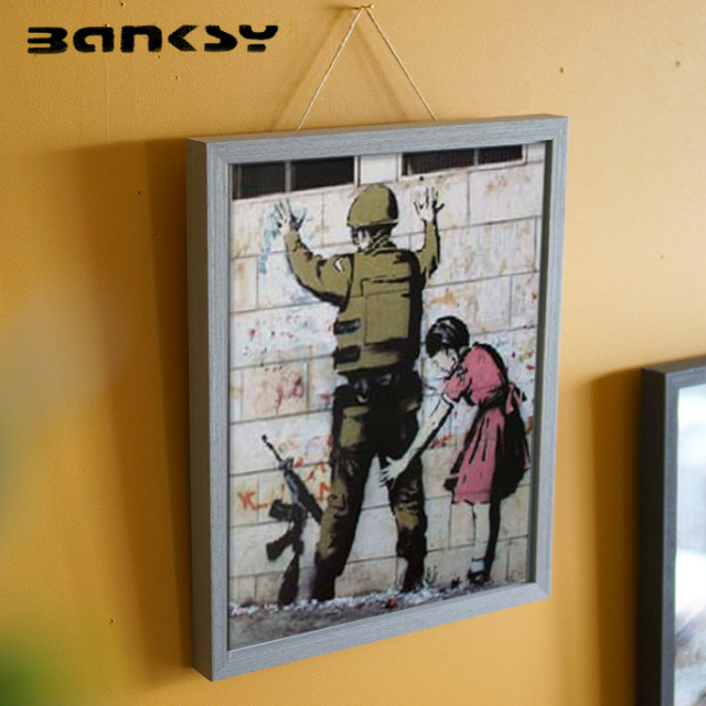 Banksy バンクシー Girl Searching Solder アート IBA-61731