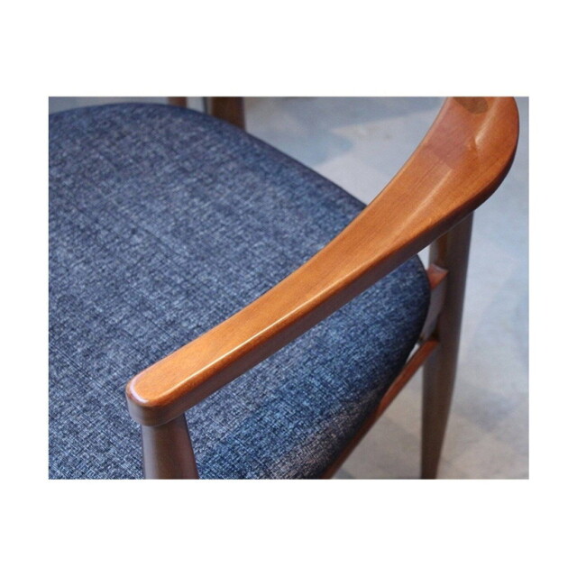 イス TRESTLES ARM CHAIR トラッセルアームチェア ダイニングチェア