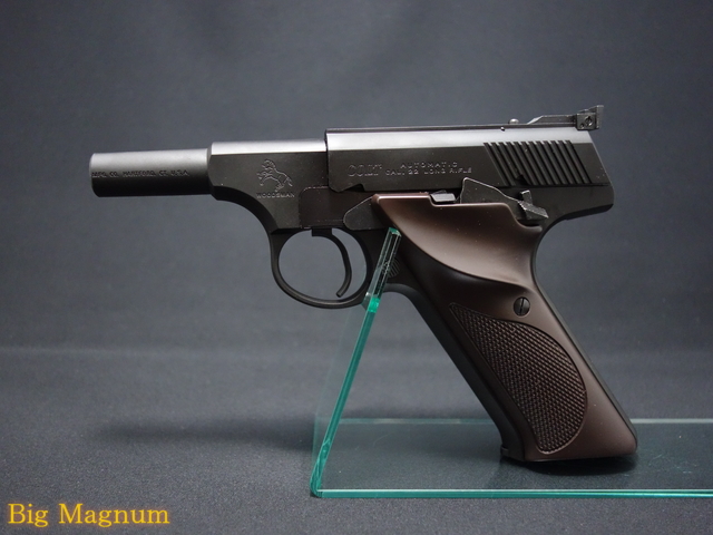 ウッズマン ショートバレルカスタム スリムサイレンサー付き