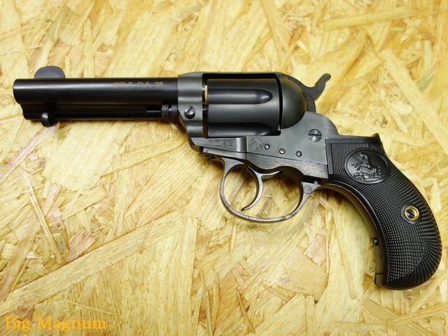 コルト ライトニングM1877リボルバー  4インチカスタム
