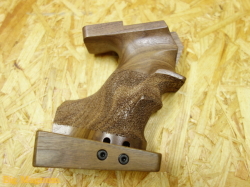 マルゼンAPS―3　アナトミカルウッドグリップ マルゼン] APS-3 専用アナトミカルウッドグリップ (新品)の販売