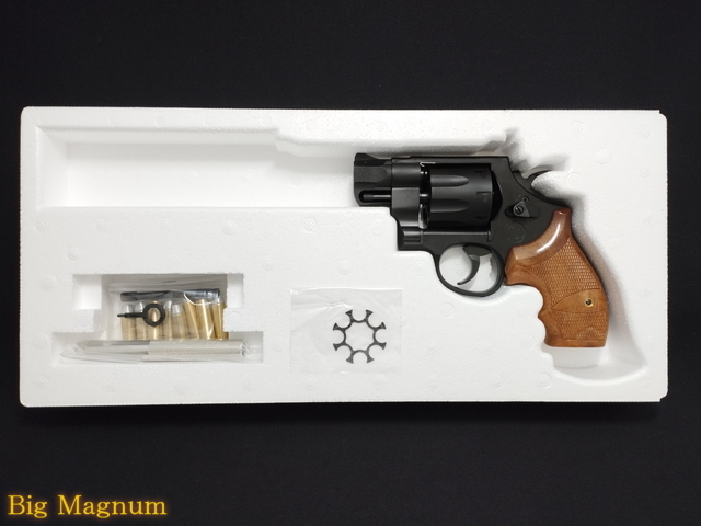 タナカワークス　S&W M327 シルバーモデル Amazon | タナカ S&W M327 M&P R8 5インチ ステンレスジュピター