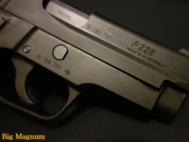 ひ*ん様 モデルガン モデルガン タナカ SIG P228 M11 エボリューション2 オール