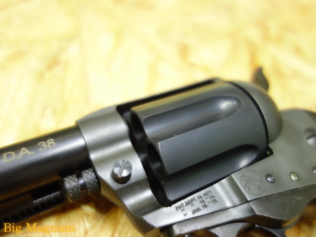 コルト ライトニングM1877リボルバー  4インチカスタム
