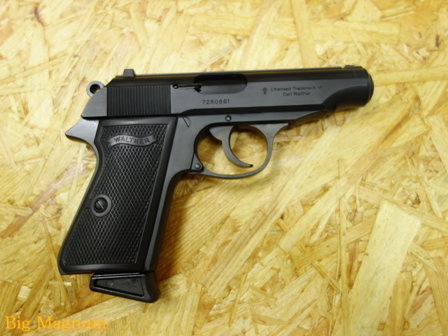 ワルサーPP マットブラックABS モデルガン