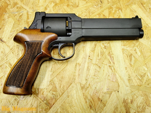 【価格交渉】マルシン マテバ 6インチ 木製グリップ アキュバレル 換装済 マルシン】マテバ 6インチ ブラックHW 木製グリップ仕様