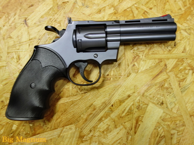 クラウン】コルト パイソン .357マグナム 4インチ ブラック