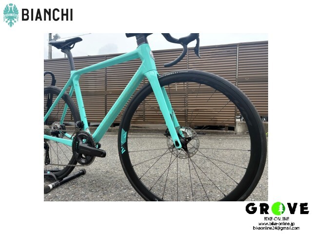 Bianchi ビアンキ ［ SPECIALISSIMA DISC ULTEGRA Di2 ］チェレステ