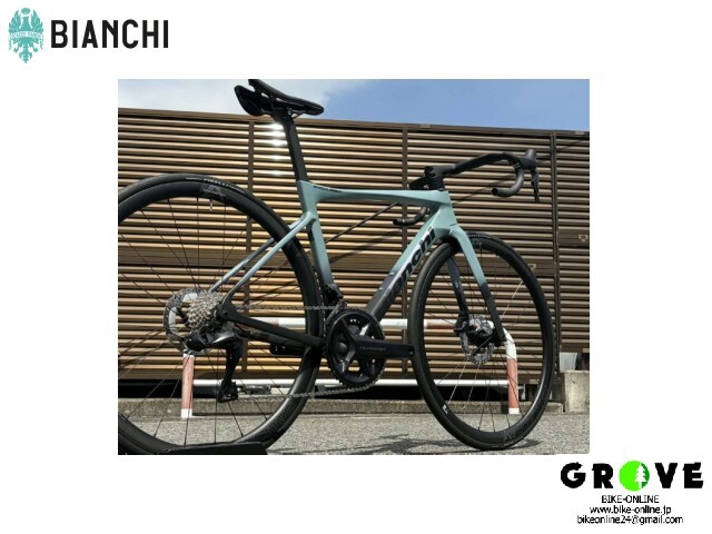 Bianchi ビアンキ ［ SPECIALISSIMA PRO ULTEGRA Di2 ］CARBON