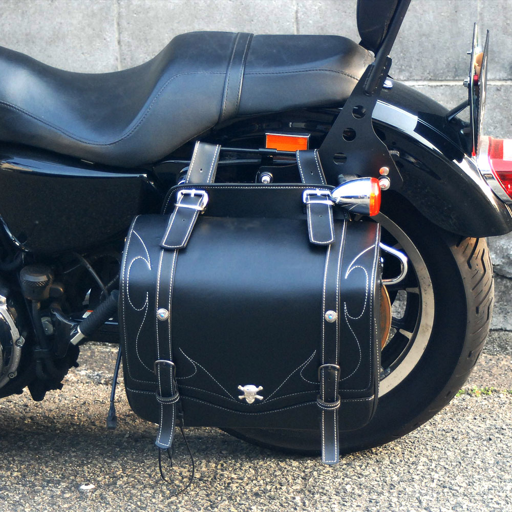 サドルバッグとバイクグッズのクロス | Xross