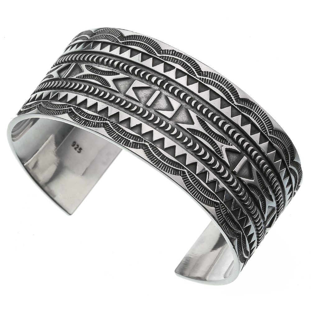 ワイドネイティブパターンバングル シルバー アクセサリー 平打ち [シルバーブレスレット]