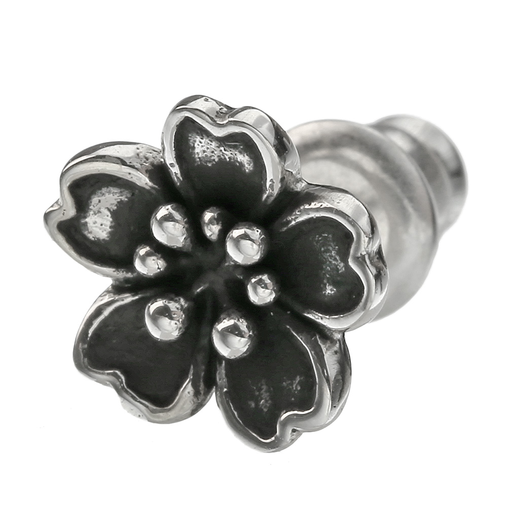 燻し サクラ スタッドピアス 桜 さくら メンズ シルバー アクセサリー いぶし 男性 [シルバーピアス] 片耳用(1個売り)