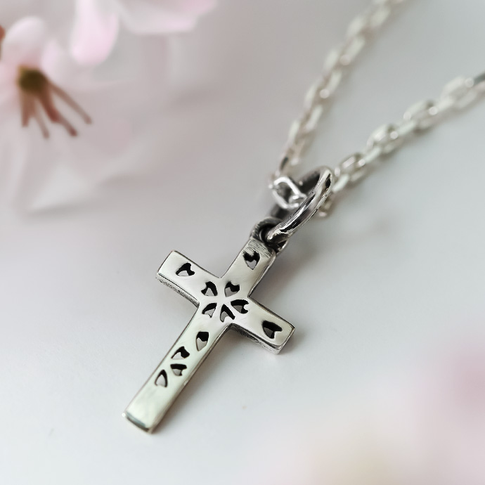桜 透かし彫り クロス ペンダント ≪1.5mm4面カットアズキチェーン割引セット≫ メンズ レディース ネックレス サクラ さくら 和 [シルバーペンダント]