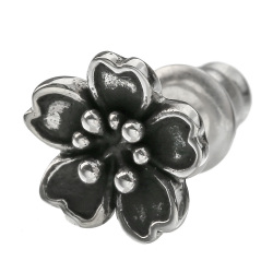 燻し サクラ スタッドピアス 桜 さくら メンズ シルバー アクセサリー いぶし 男性 [シルバーピアス] 片耳用(1個売り)