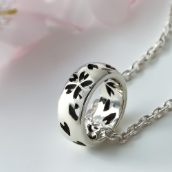 桜 透かし彫り リング ペンダント ≪2mmアズキチェーン割引セット≫ メンズ レディース ネックレス サクラ さくら 和 [シルバーペンダント]