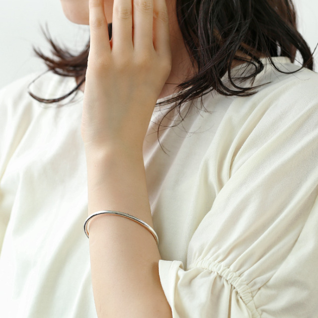 シルバー950バングルブレスレット - IBUQUI 下北沢にあるオーガニック