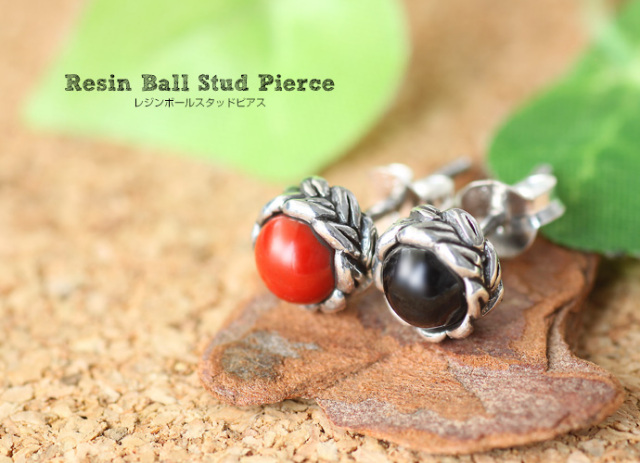 レジンボールスタッドピアス（ブラック）｜シルバーアクセサリー