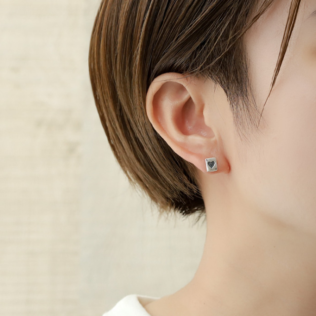 【関税込み】Hatton Labs シルバー＆オレンジ Square S ピアス 関税込み】Hatton Labs シルバー Square S ピアス (HATTON LABS