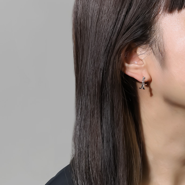 イニシャル ドロップ ピアス アルファベット シルバーアクセサリー