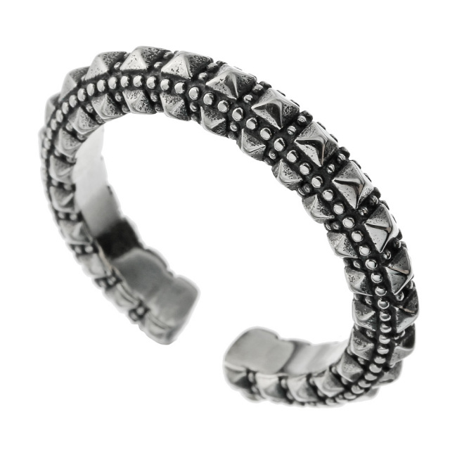 極美品 ティファニー スタッズ ピラミッド ドイツ製 リング 20号