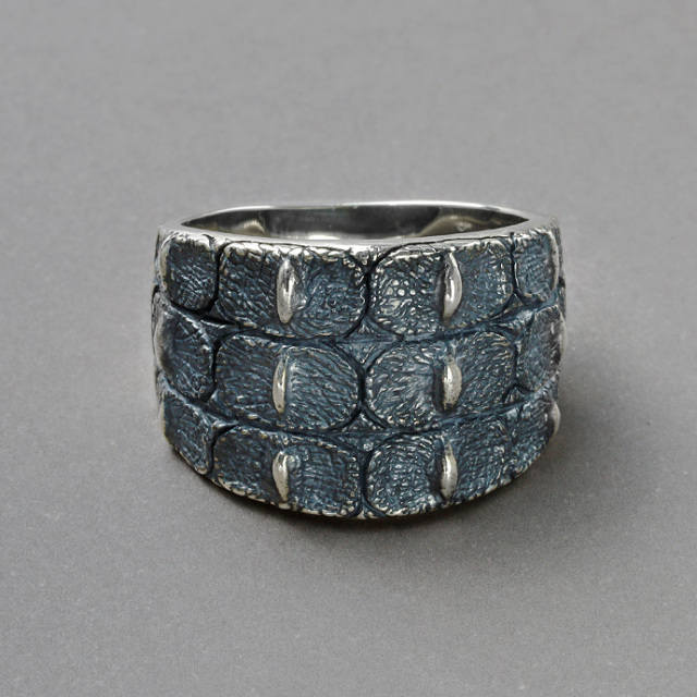 クロコダイル レザー デザインリング 背ワニ ホーンバック メンズ 指輪