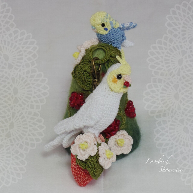 【Lovebird Showcase】★チャーム＆スタンドセット/青系セキセイインコ、白オカメインコ