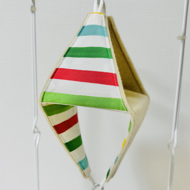 【はるベー】★リバーシブルCHANGEテントS/フリース(ベージュ)／カラフルボーダー