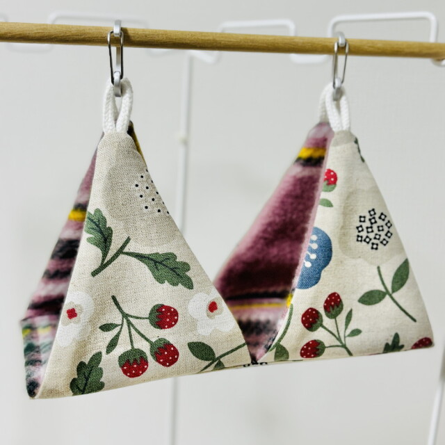 【はるべー】 ★遊べるピタッとテントL/フリース（ピンク系チェック）／ボタニカル