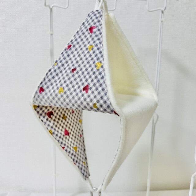 はるべー / ★リバーシブルCHANGEテント【L】フリース （オフホワイト）／ グレーチェック ハート柄