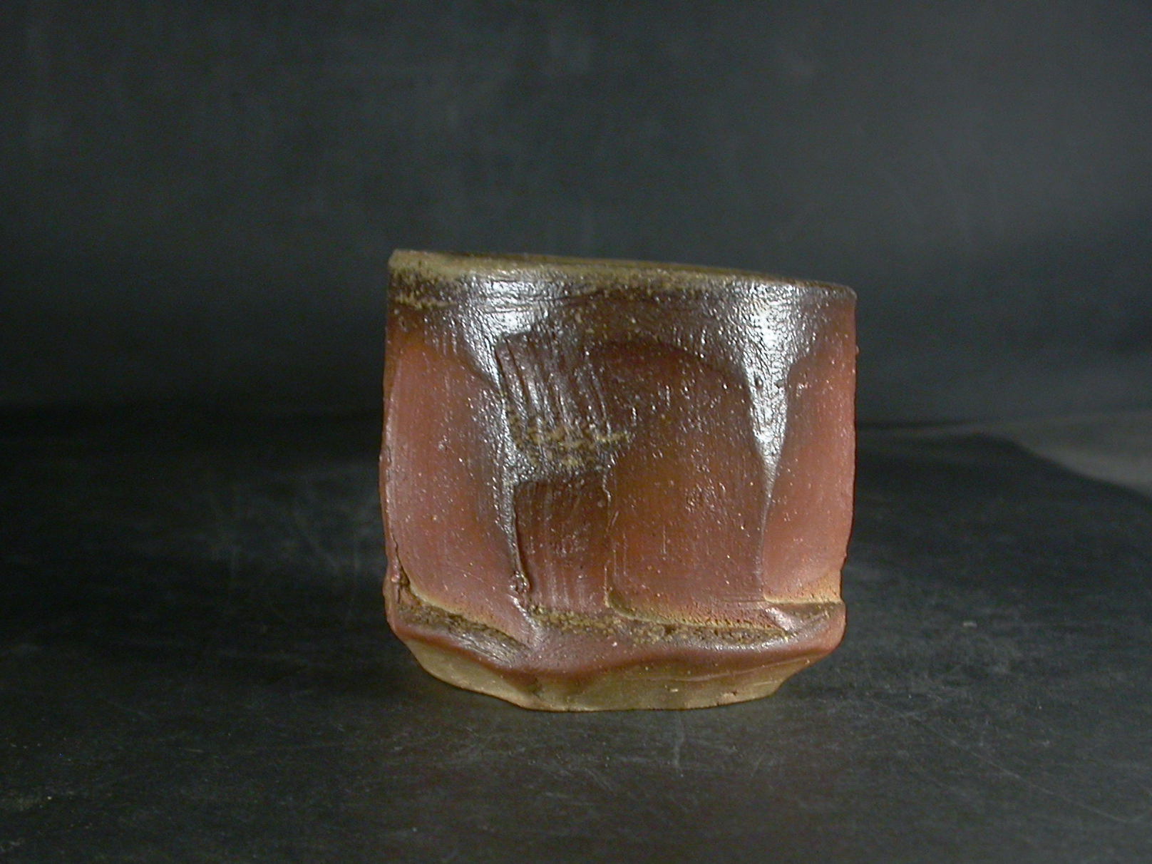 備前焼　穴窯　備前焼異色作家　吉岡　勝巳　最新作黄・青ゴマ面取・鎬フリーカップ４