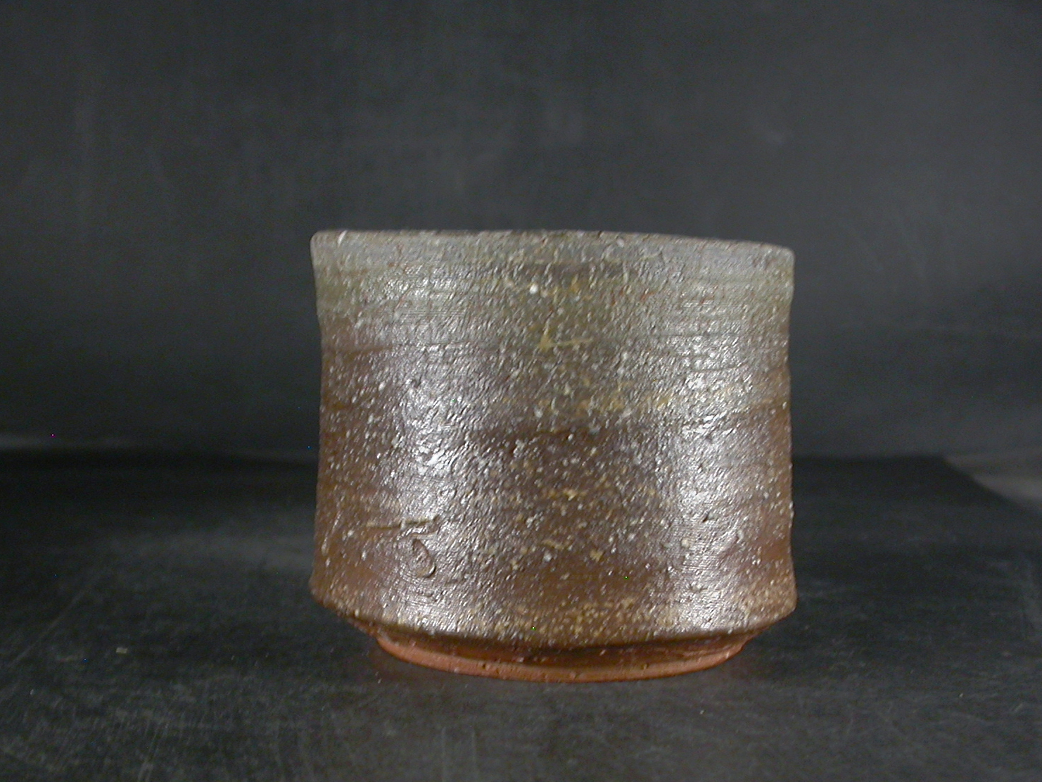 備前焼　穴窯　備前焼異色作家　吉岡　勝巳　最新作黄ゴマフリーカップ１