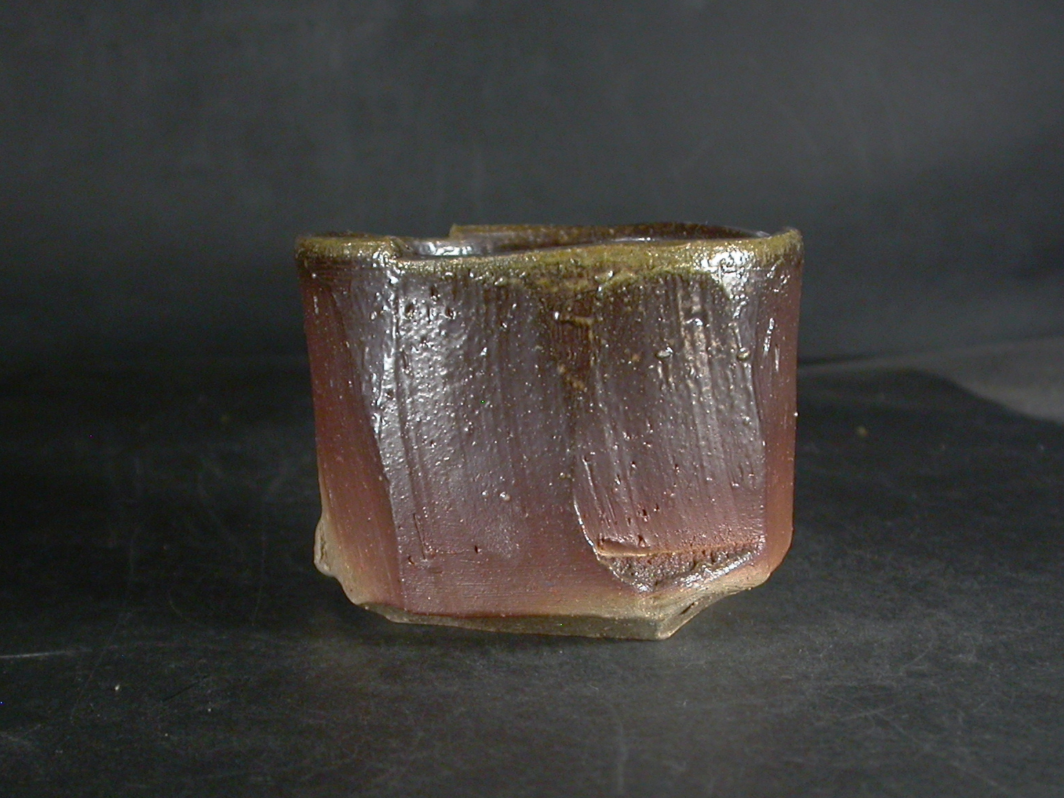 備前焼　穴窯　備前焼異色作家　吉岡　勝巳　最新作黄ゴマ面取・鎬フリーカップ１２