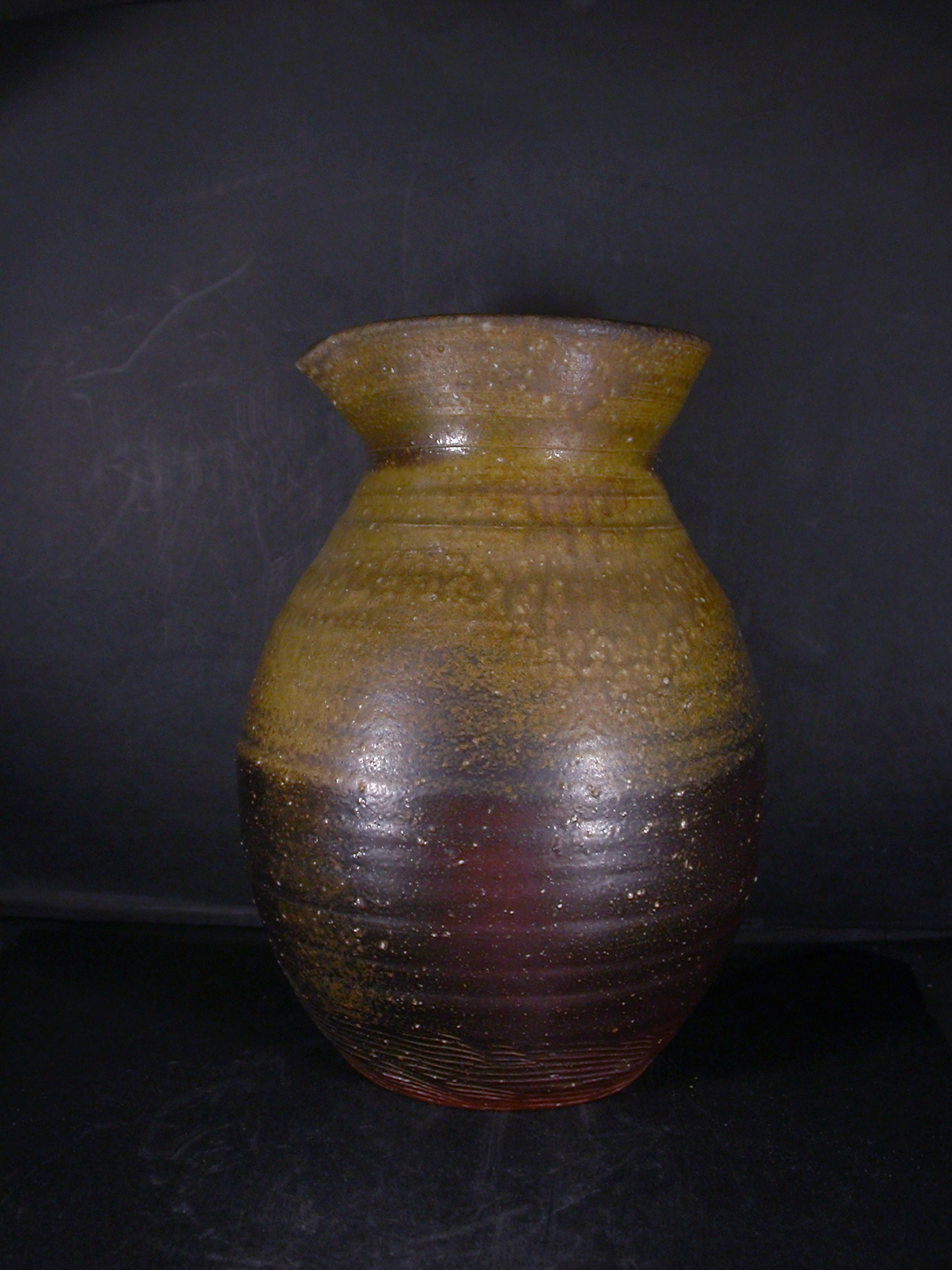 備前焼　穴窯　備前焼異色作家　吉岡　勝巳　最新作黄ゴマ片口長壺３