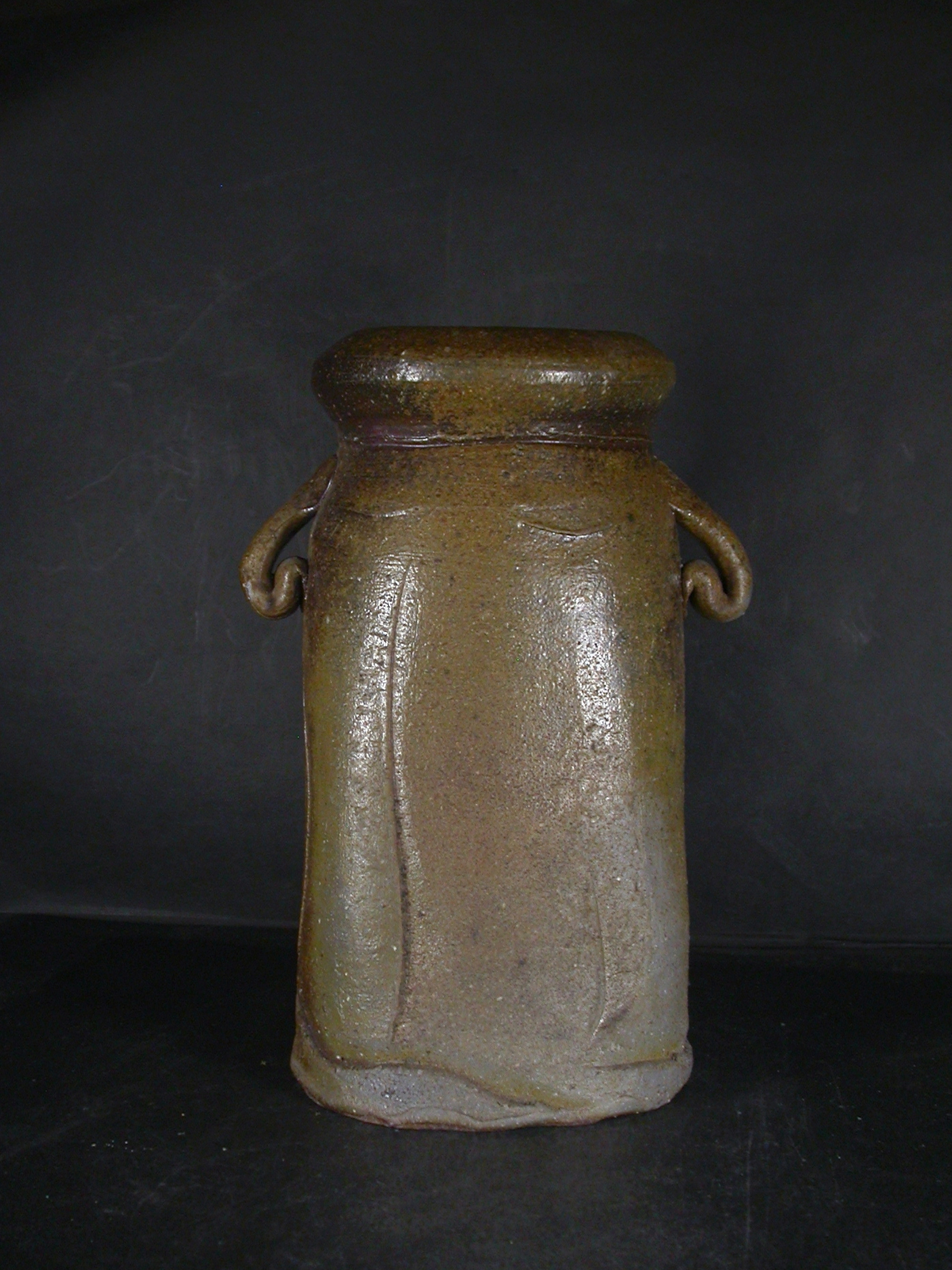 備前焼　穴窯　備前焼異色作家　吉岡　勝巳　最新作黄・青ゴマ耳付き花入１０