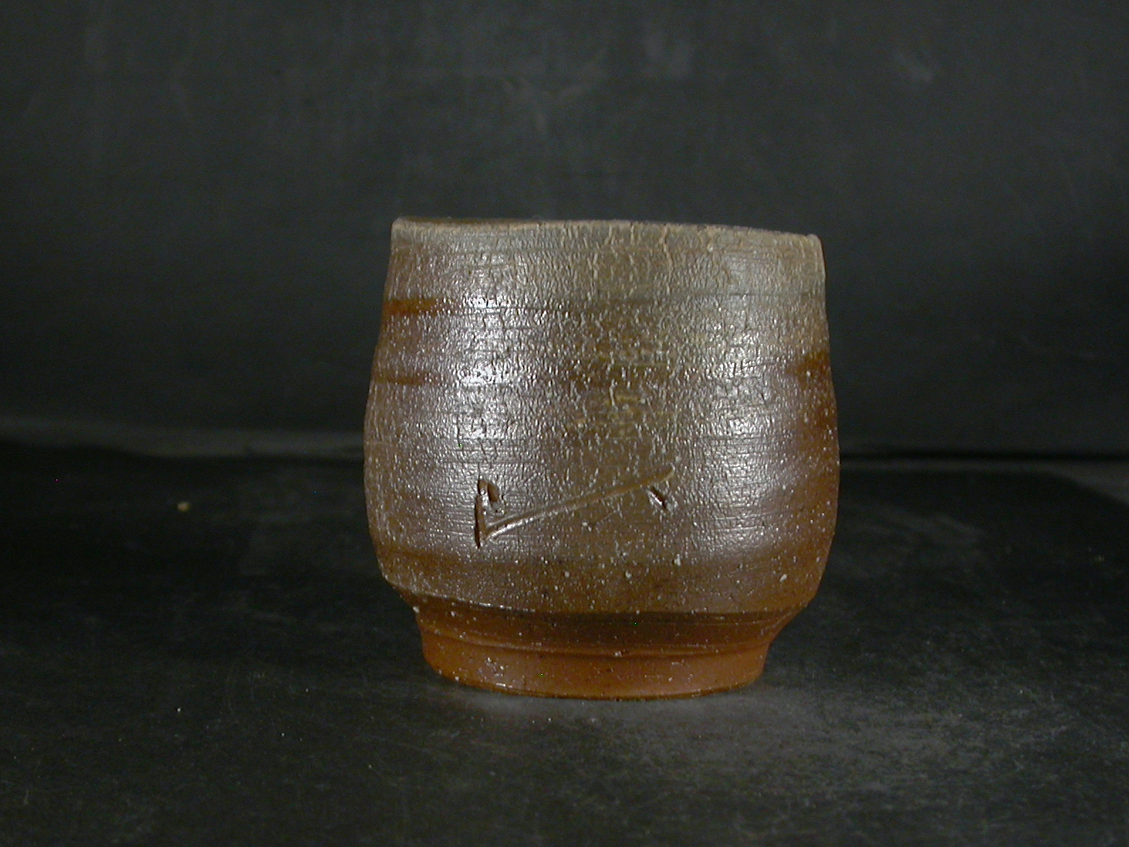 備前焼　穴窯　備前焼異色作家　吉岡　勝巳　最新作黄ゴマ湯呑・フリーカップ４３