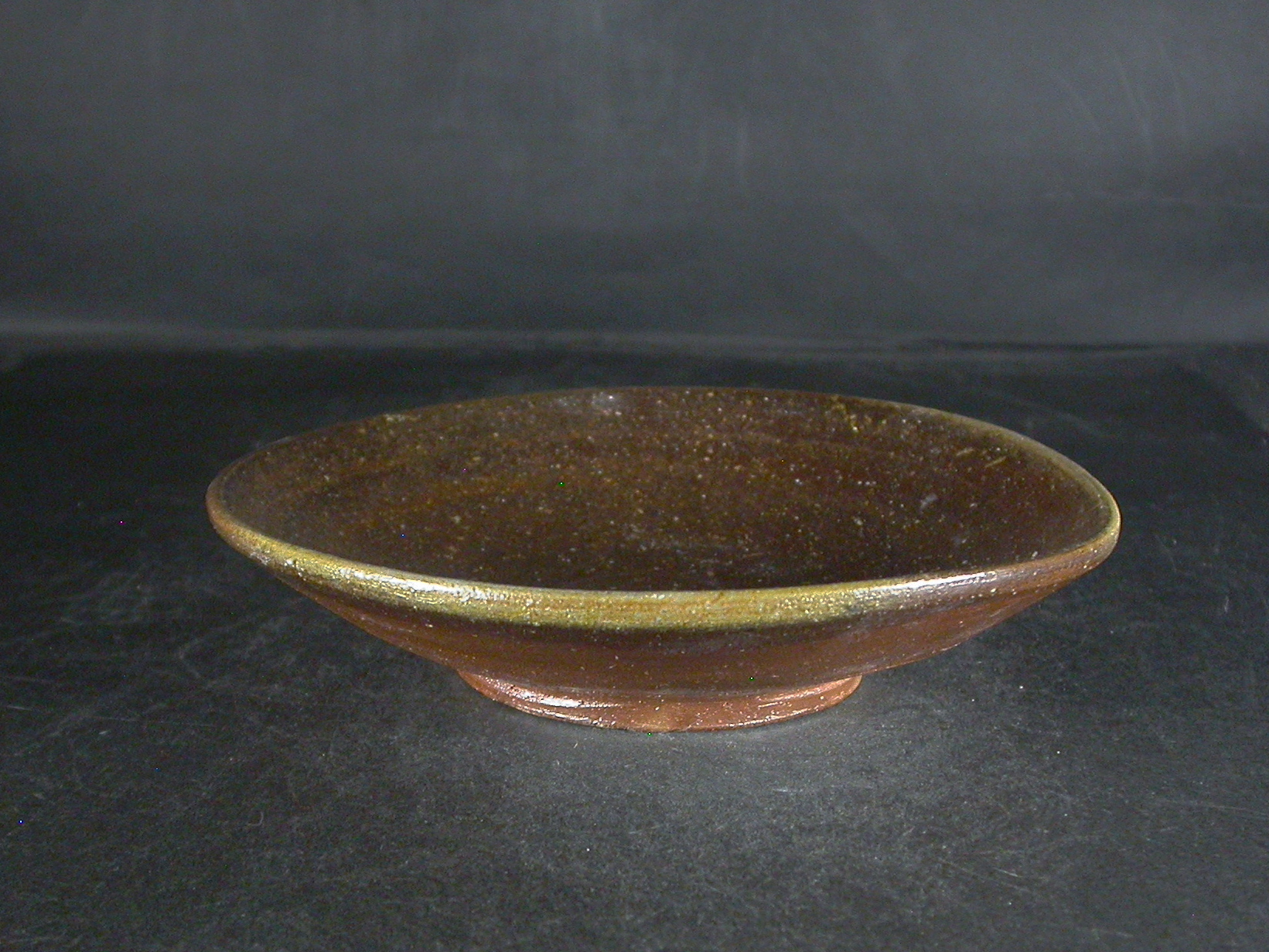 備前焼　穴窯　備前焼異色作家　吉岡　勝巳　最新作１６センチ黄ゴマ皿６５