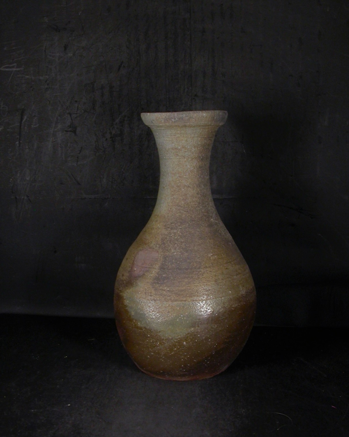 備前焼　登窯　備前焼物故作家　的野　求　窯変鶴首徳利・花入３７