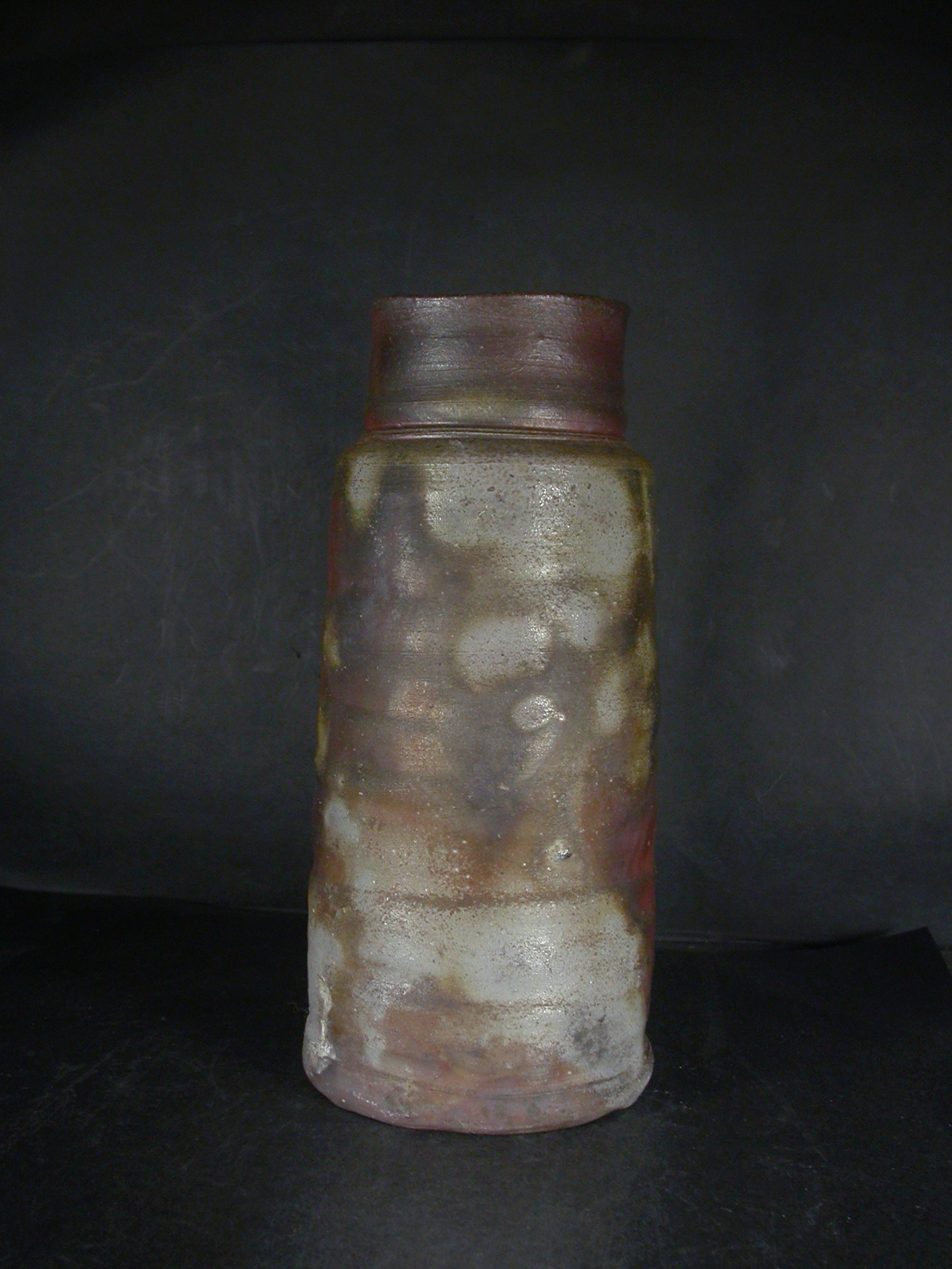 月間特価品　備前焼　登窯　備前焼物故作家　武用　真　桟切・黄ゴマ花入１　　　　