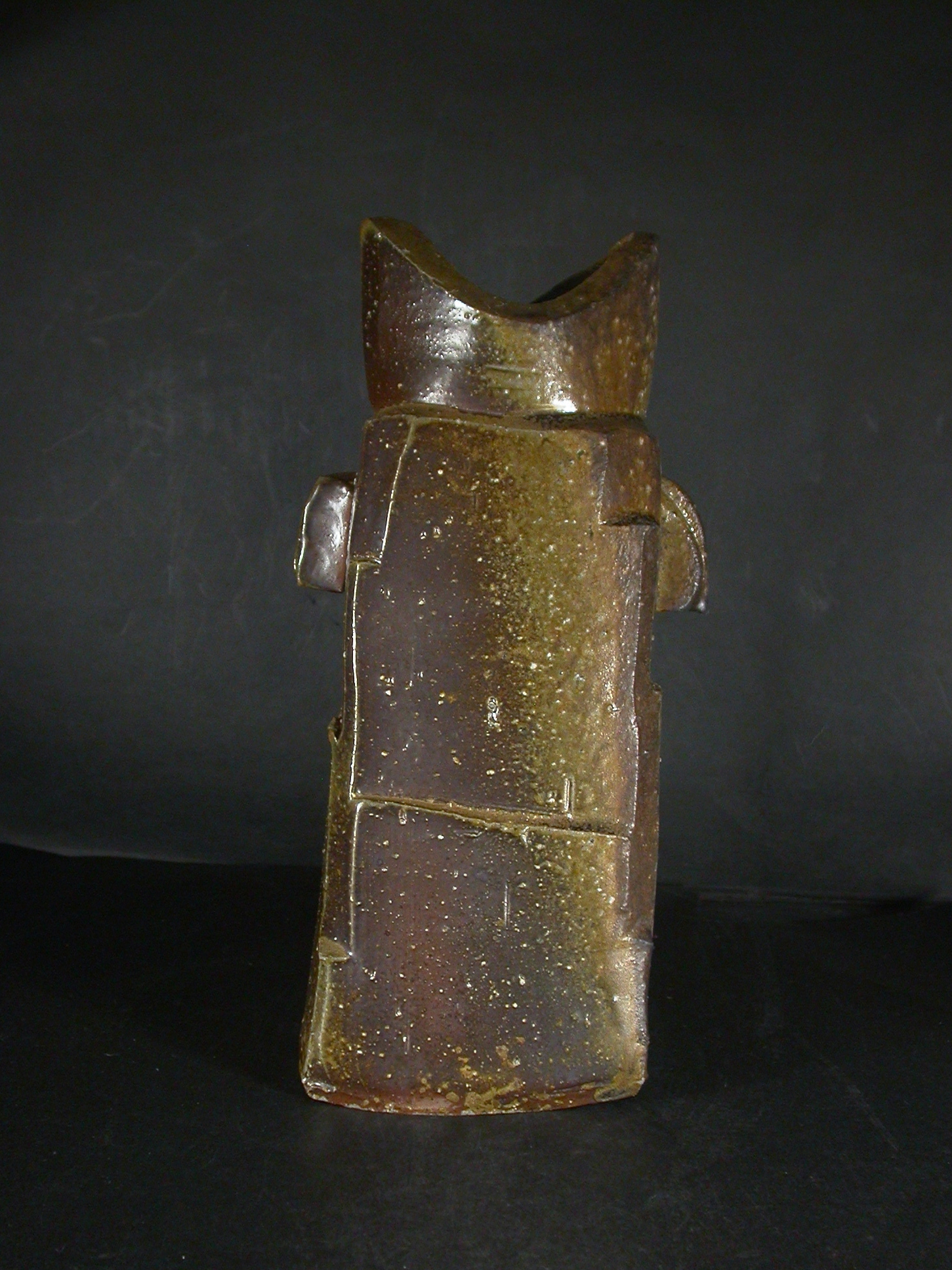 備前焼　登窯　備前焼中堅作家　幡上　雄一　 共箱付き黄ゴマ鎬花入１