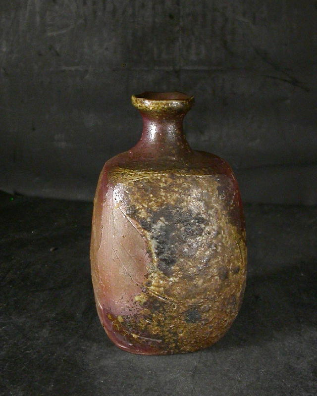 お買得　備前焼　登窯　備前焼中堅作家　高原　邦彦　共箱付き窯変三角徳利３