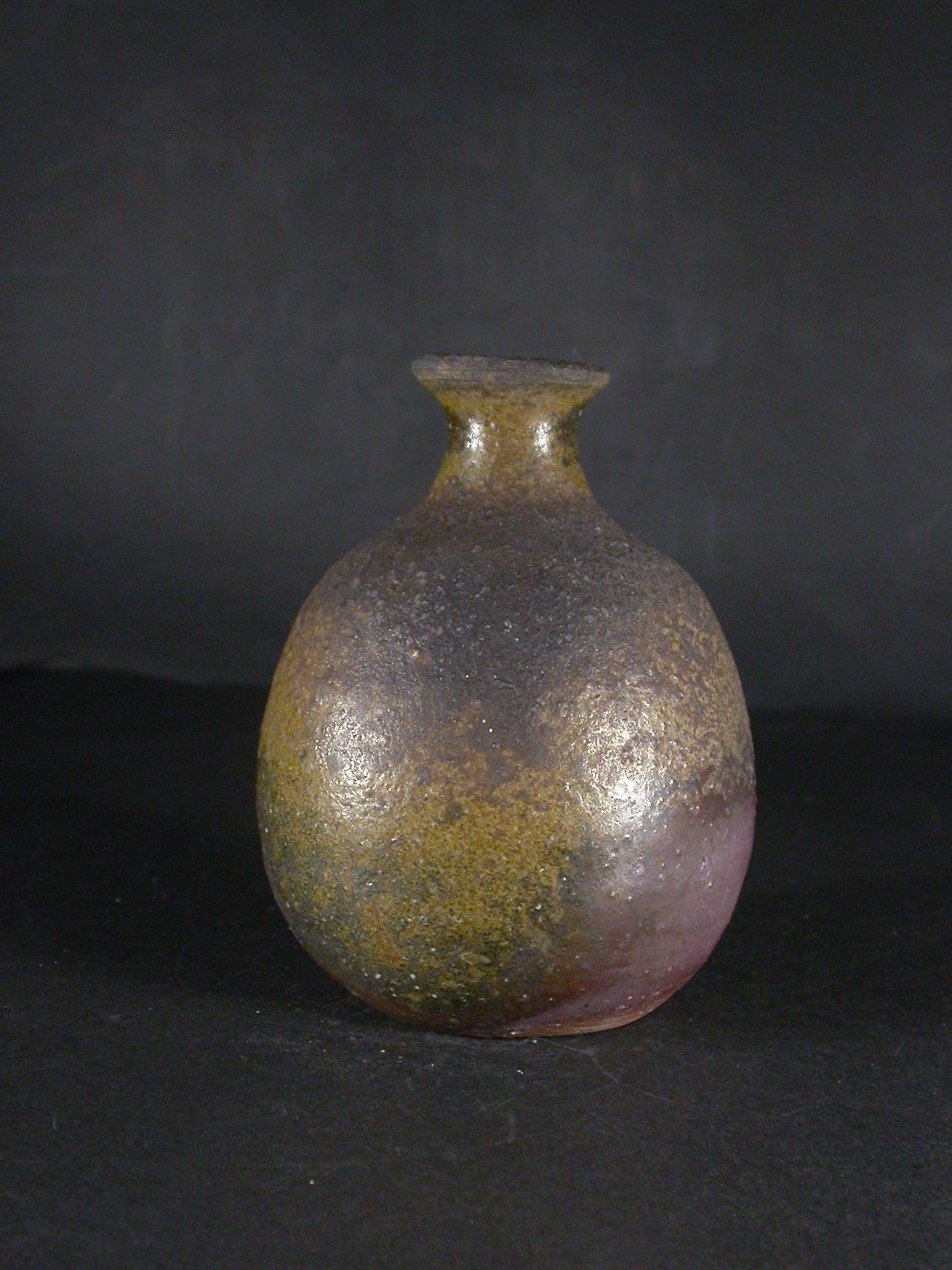 備前焼　登窯　備前焼中堅作家　赤畠　太　黄ゴマ徳利１