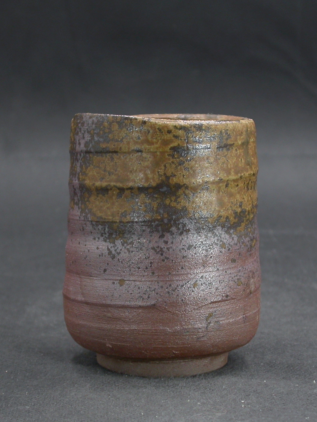 備前焼　登窯　備前焼窯元　小西　陶古　黄ゴマ湯呑２