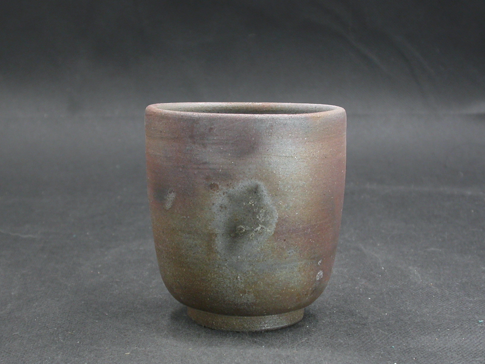 備前焼　登窯　作者不詳　桟切湯呑１