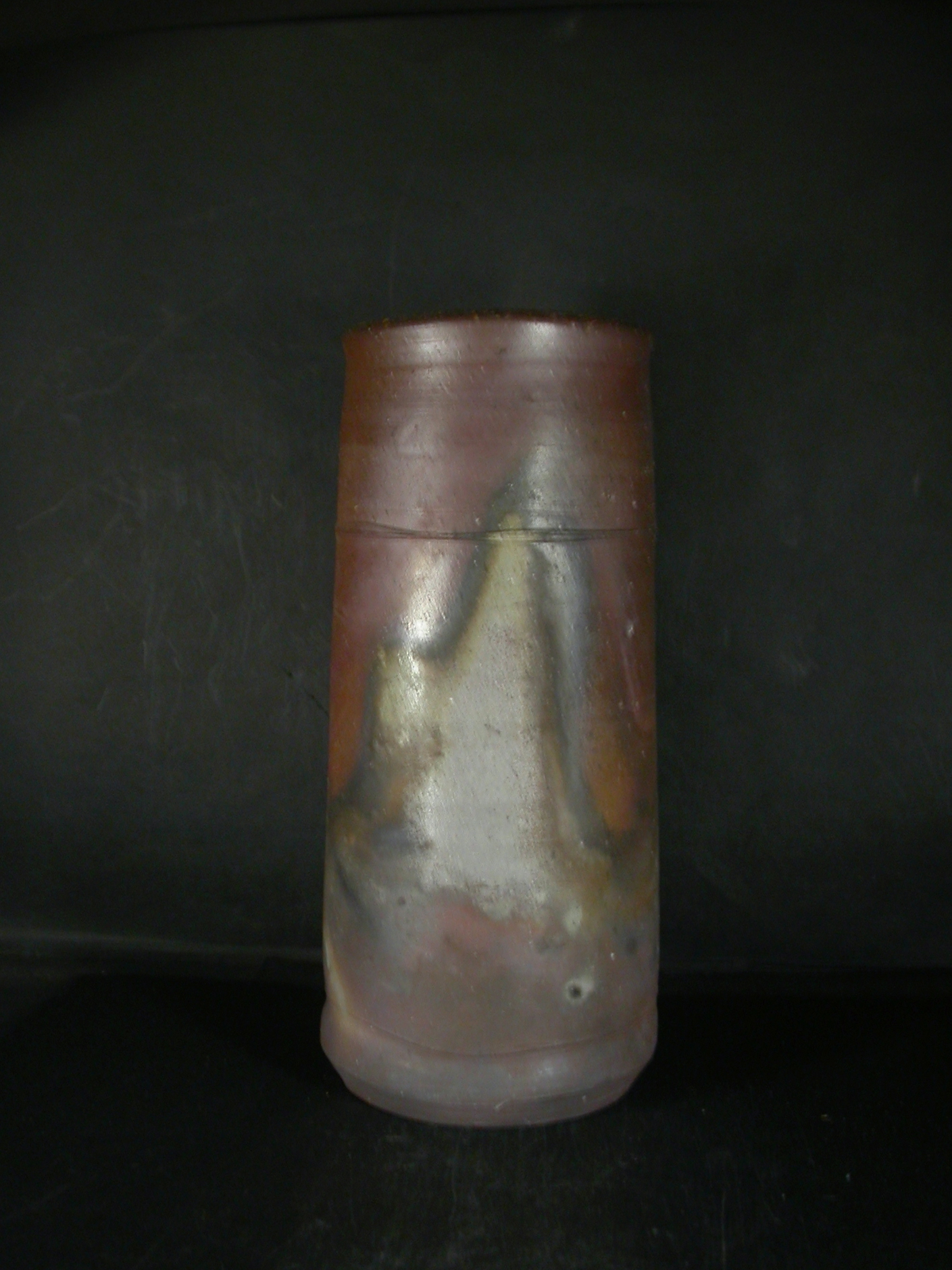 備前焼　登窯　岡山県無形文化財　吉本　正　共箱付き大振りな桟切り筒花入１