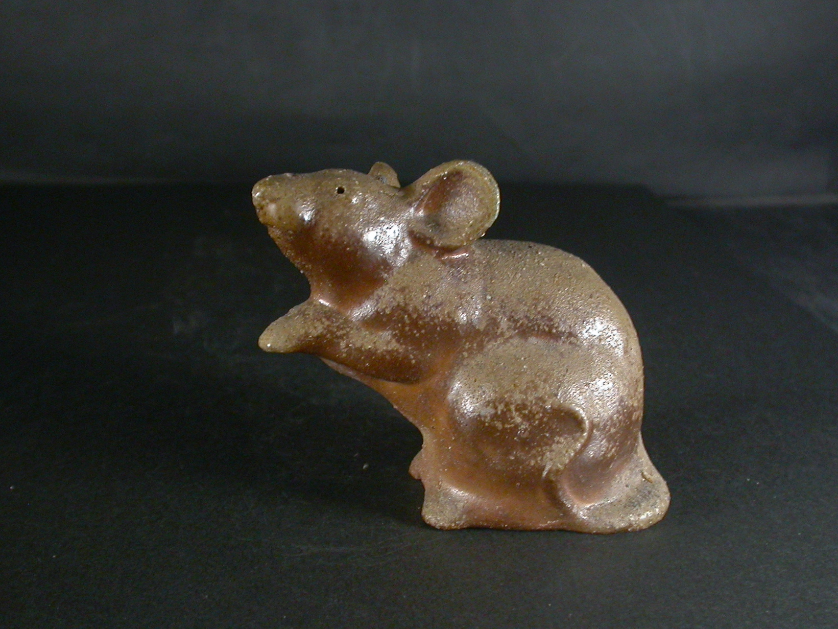 備前焼　登窯　作者不詳　黄ゴマネズミ置物２