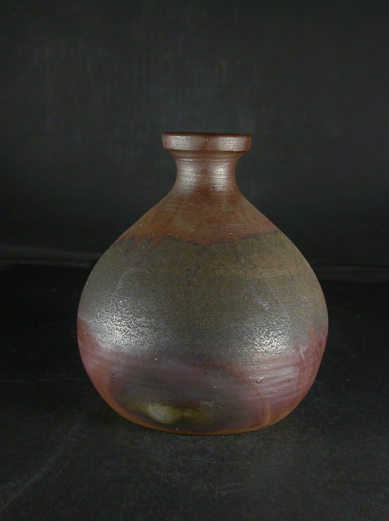 備前焼　登窯　備前焼中堅作家　石野　充信　焼酎保存用黄ゴマ大振りな蕪徳利花入１