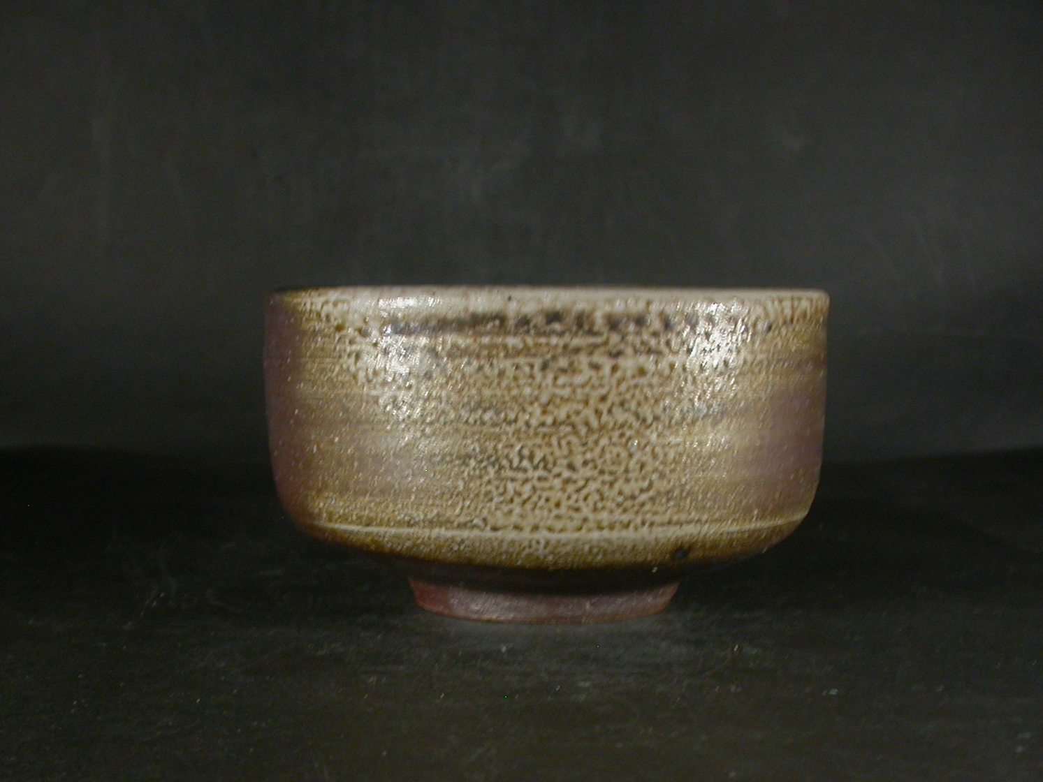 備前焼　登窯　備前焼伝統工芸士　故鷹取　閑山　共箱付き黄・青ゴマ抹茶茶碗１